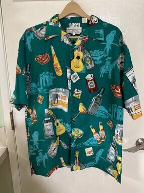 Never Worn Hawaiian Vintage Collection Music/ Drink Print Great Party Shirt LARG